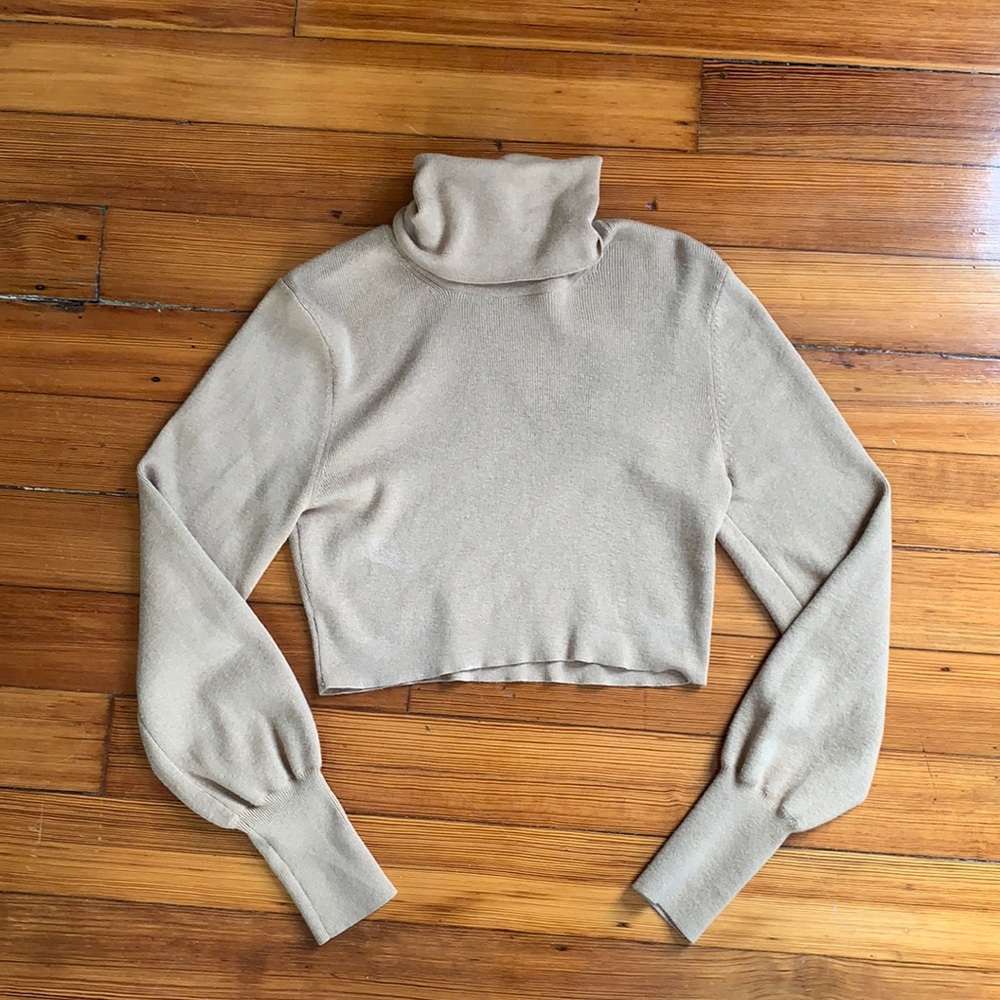Aritzia cropped beige sweater